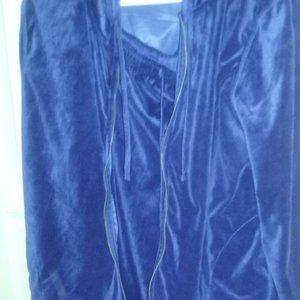 Ladies Jogging outfit. 16W 18W XL Blue